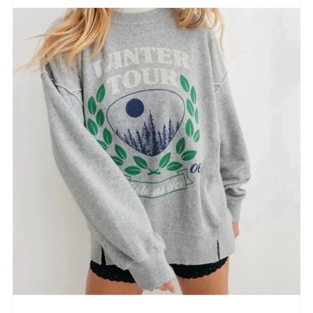 Aerie Women's Size Large Cozy Crew Sweatshirt The Chill Gray Winter Tour 06 Cold